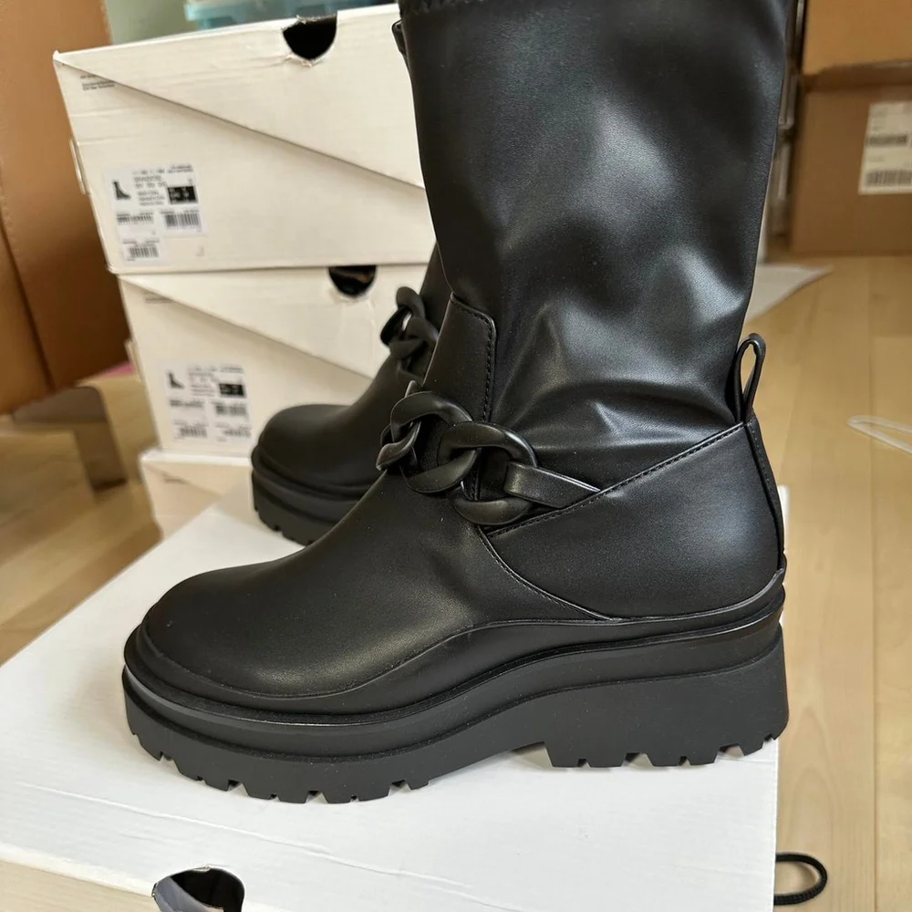 ALDO Grandiose Boots – Sleek Black Platform with Chain Detail - Picture 5 of 8